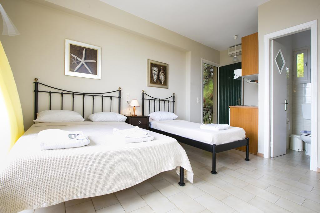 Irena Studios & Apartments Svoronata Buitenkant foto
