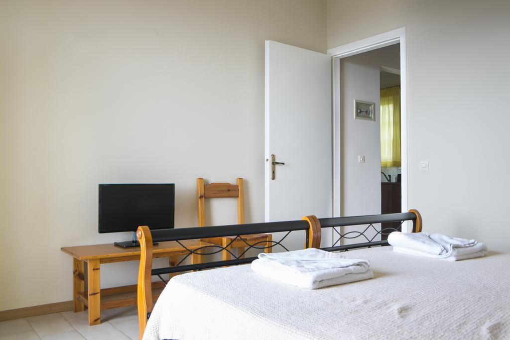 Irena Studios & Apartments Svoronata Buitenkant foto